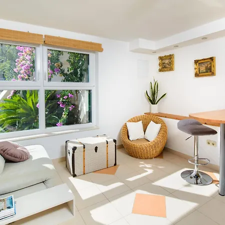 Villa Nerium By Interhome Seget Vranjica