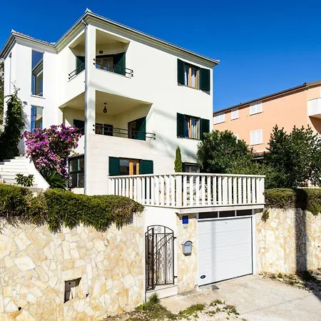 Villa Nerium By Interhome Seget Vranjica